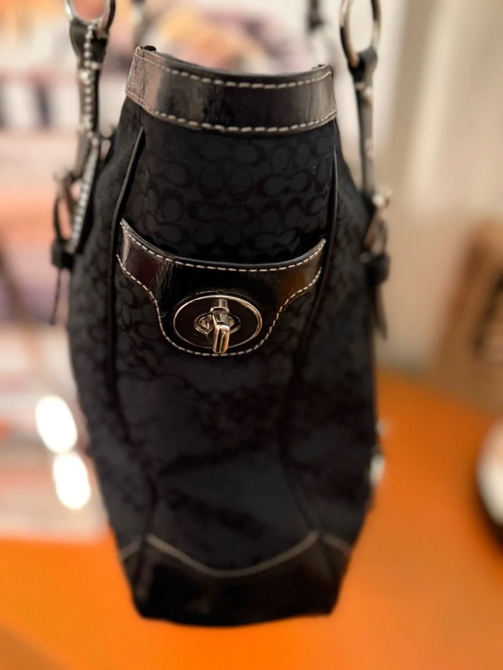 Coach Black Signature Gallery Jacquard Tote EUC - Picture 8 of 13